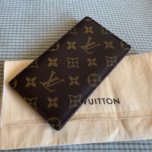 🌸Louis Vuitton Checkbook Cover/ Wallet🌸